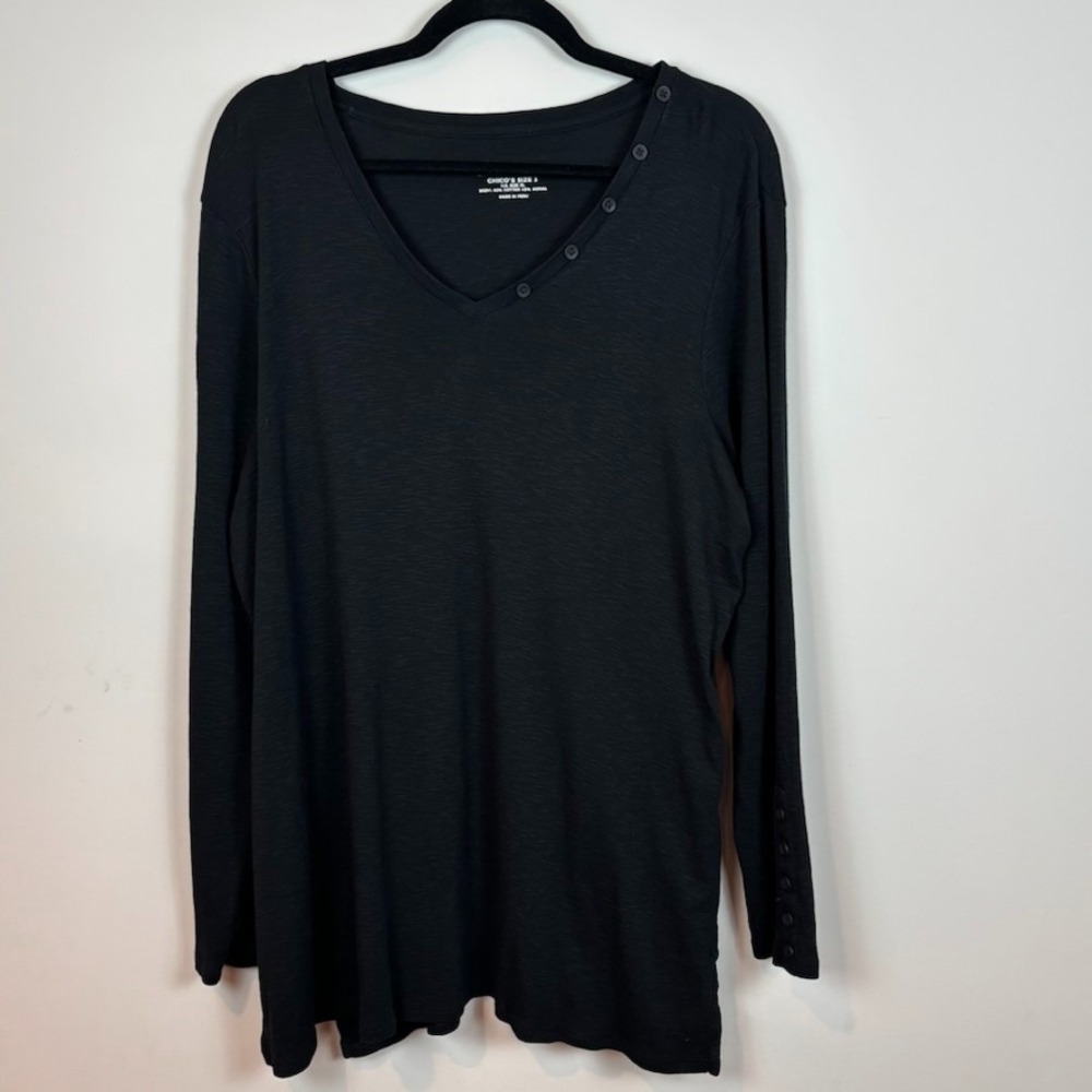 Chico's Black Stretch Button Detail‎ V-Neck Long Sleeve Tee Womens size 3 (XL)